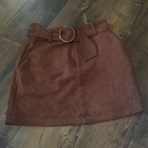 Brown mini skirt with belt SIZE S